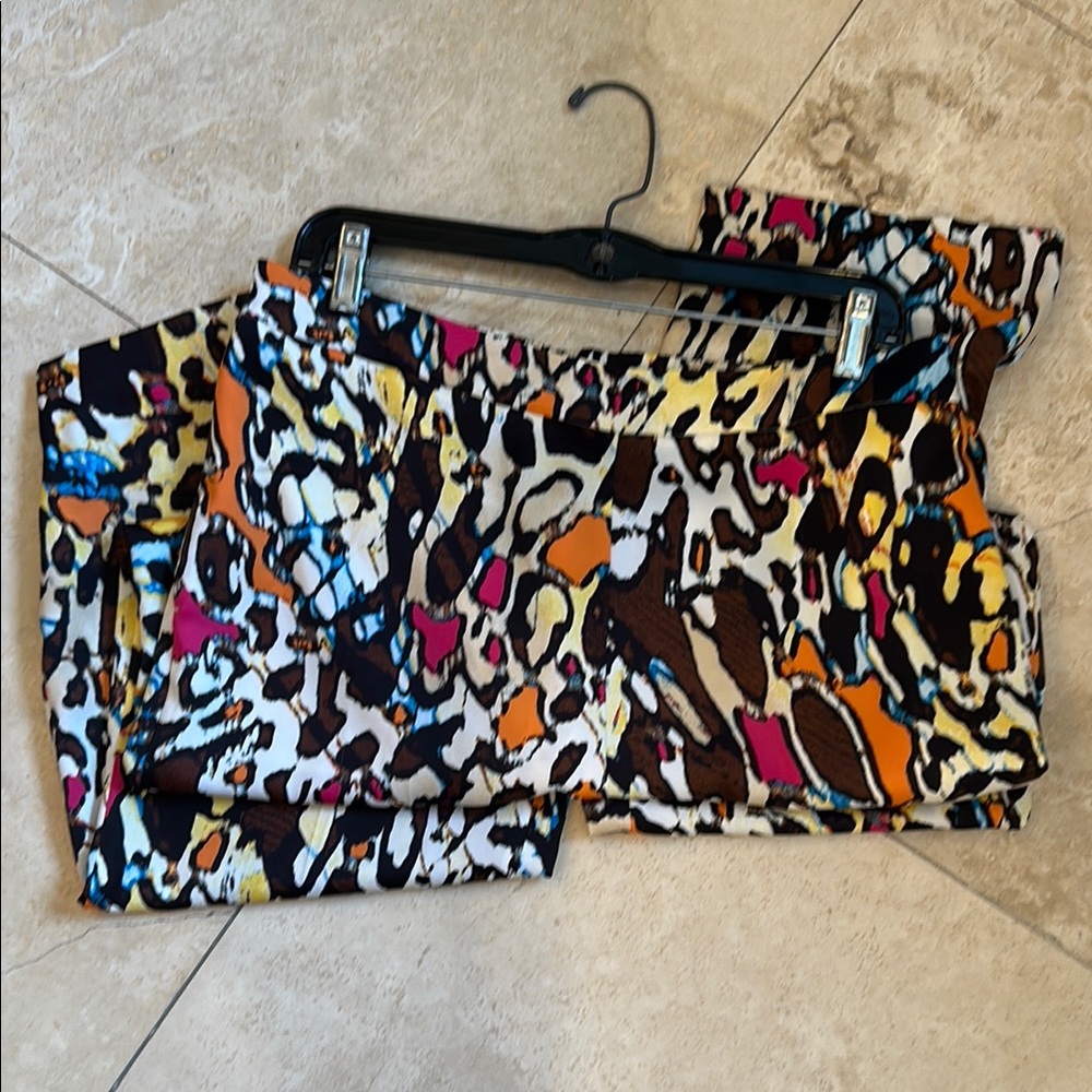 CHICOS Colorful Abstract Print Pants